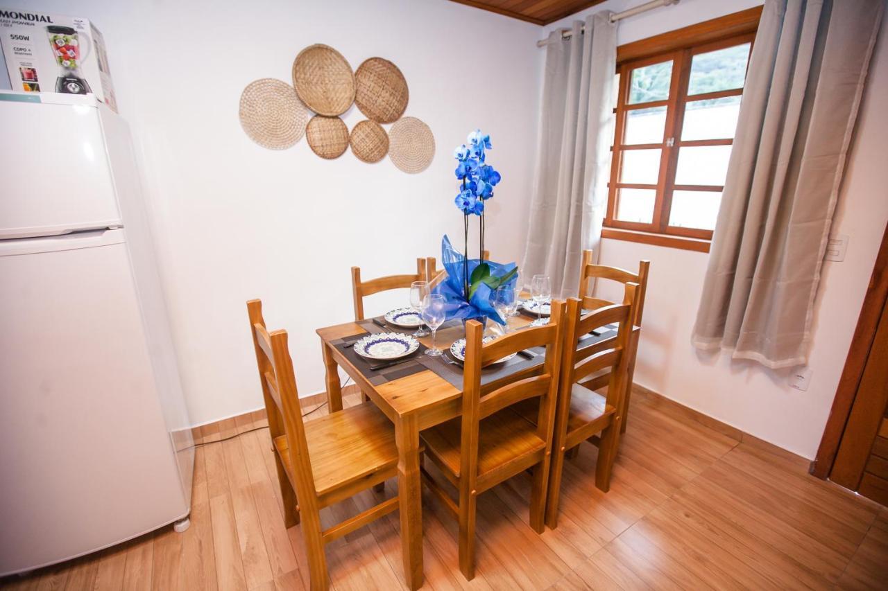 Estaleiro Com Charme - Ar, Churras E Pet Friendly Balneario Camboriu Ngoại thất bức ảnh