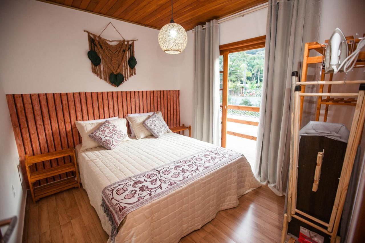 Estaleiro Com Charme - Ar, Churras E Pet Friendly Balneario Camboriu Ngoại thất bức ảnh